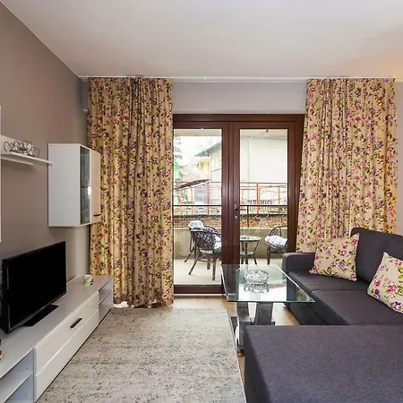 Apartmán Luxury New Three Bedroom Plovdiv