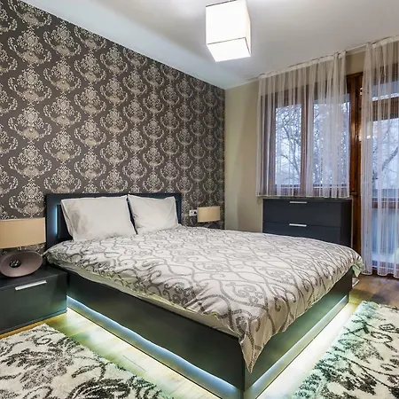 Apartmán Luxury New Three Bedroom